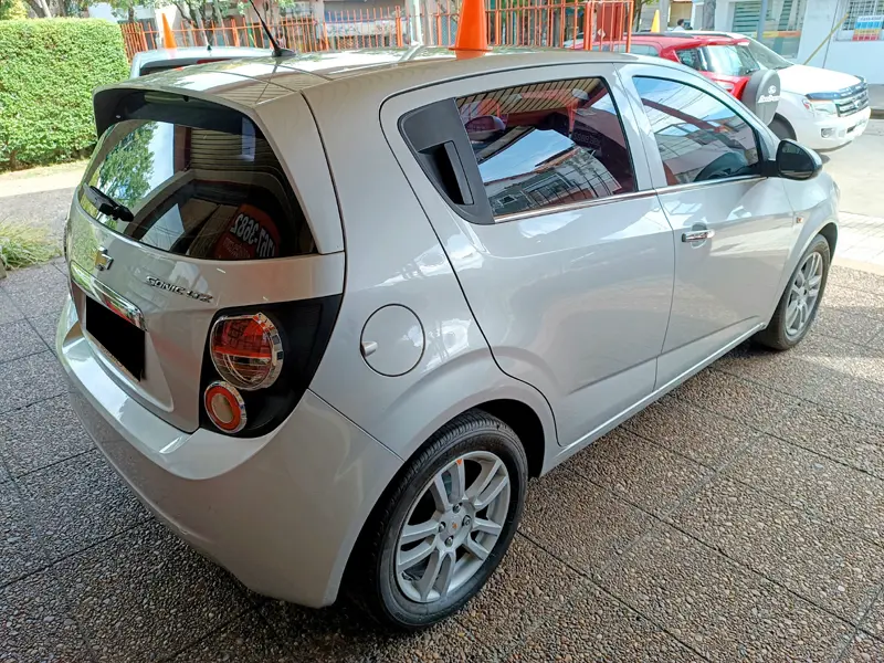 Mira esta publicación de Chevrolet Sonic 2016 en Motordil