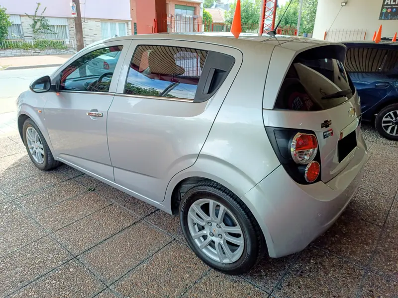 Mira esta publicación de Chevrolet Sonic 2016 en Motordil