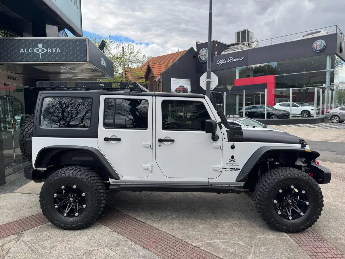 Mira esta publicación de Jeep Wrangler 2016 en Motordil