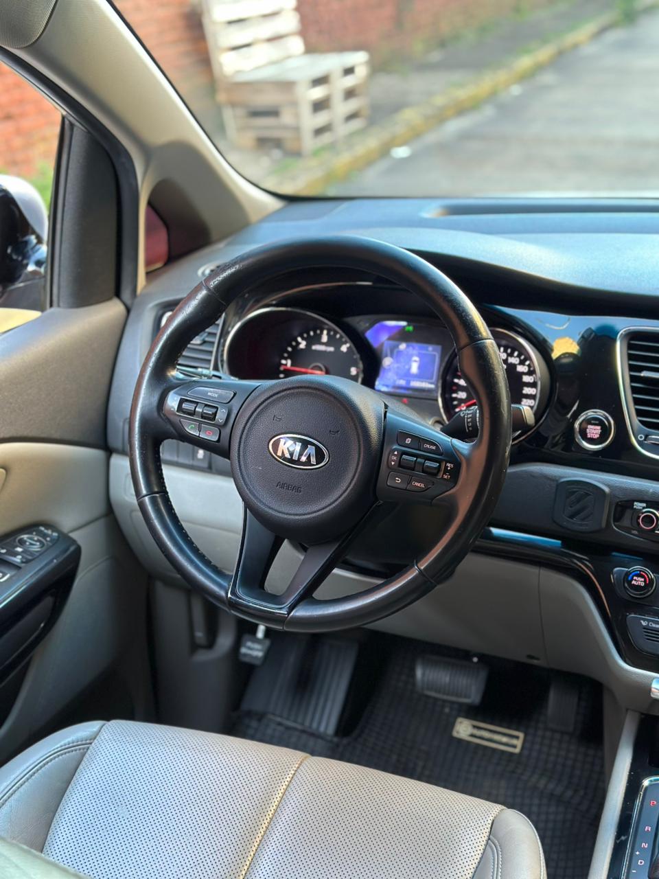 Mirá esta publicación de KIA Carnival