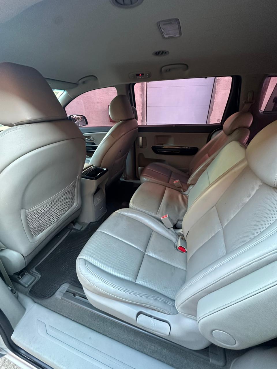 Mira esta publicación de KIA Carnival 2017 en Motordil