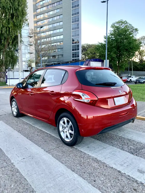 Mira esta publicación de Peugeot 208 2013 en Motordil