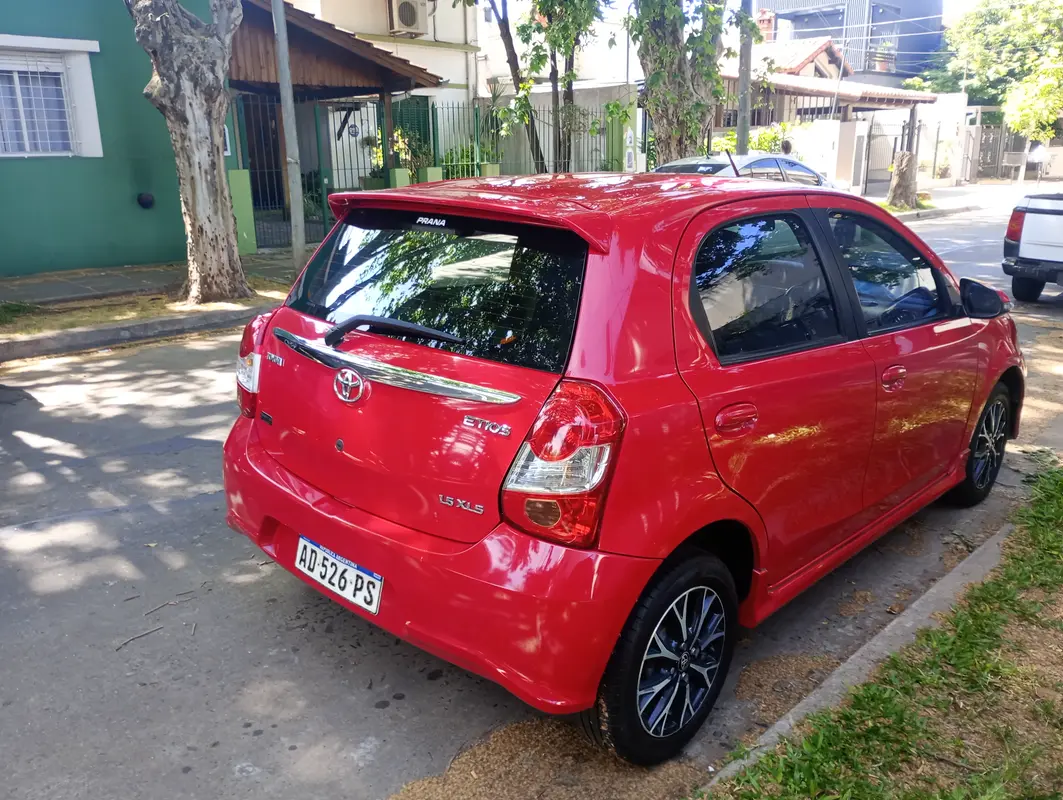 Mira esta publicación de Toyota Etios 2019 en Motordil