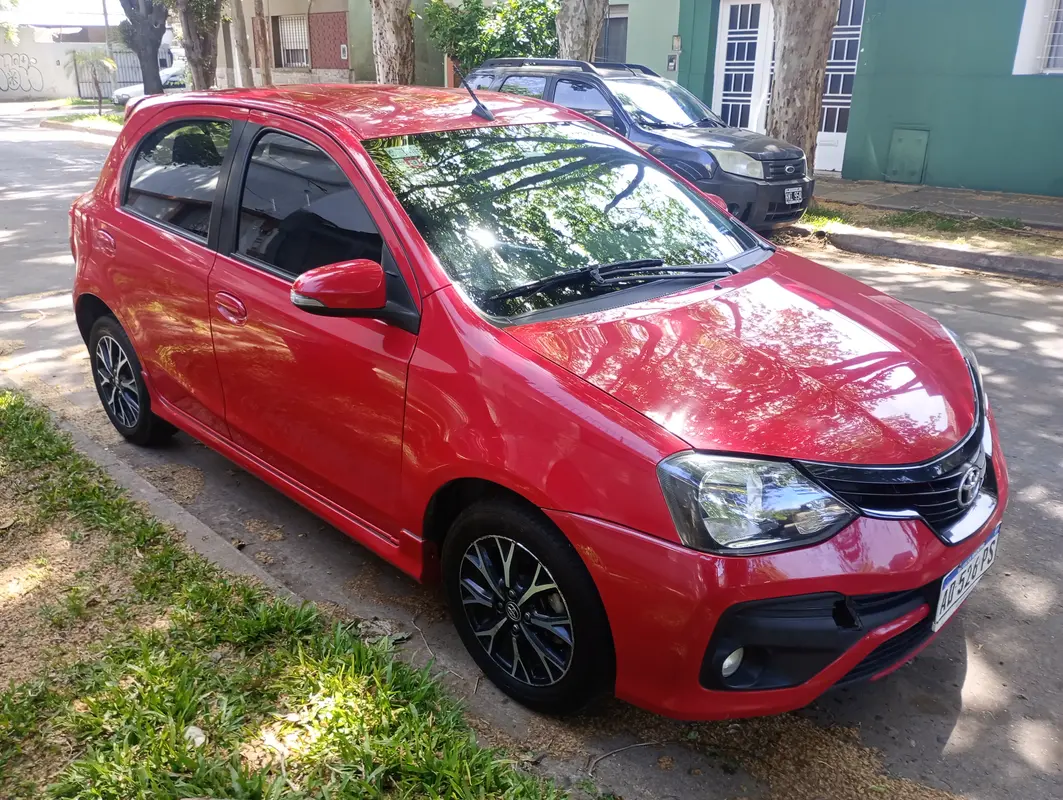 Mira esta publicación de Toyota Etios 2019 en Motordil