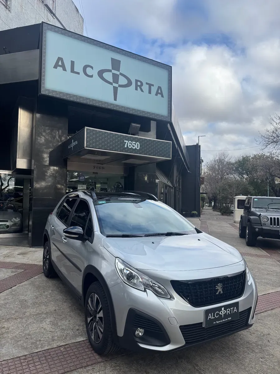 Mira esta publicación de Peugeot 2008 2022 en Motordil