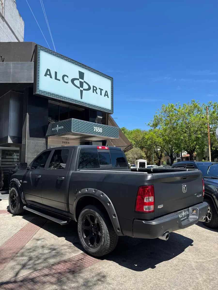 Mira esta publicación de RAM 1500 2014 en Motordil