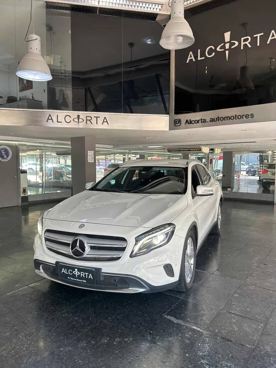 Mira esta publicación de Mercedes Benz GLA 2016 en Motordil