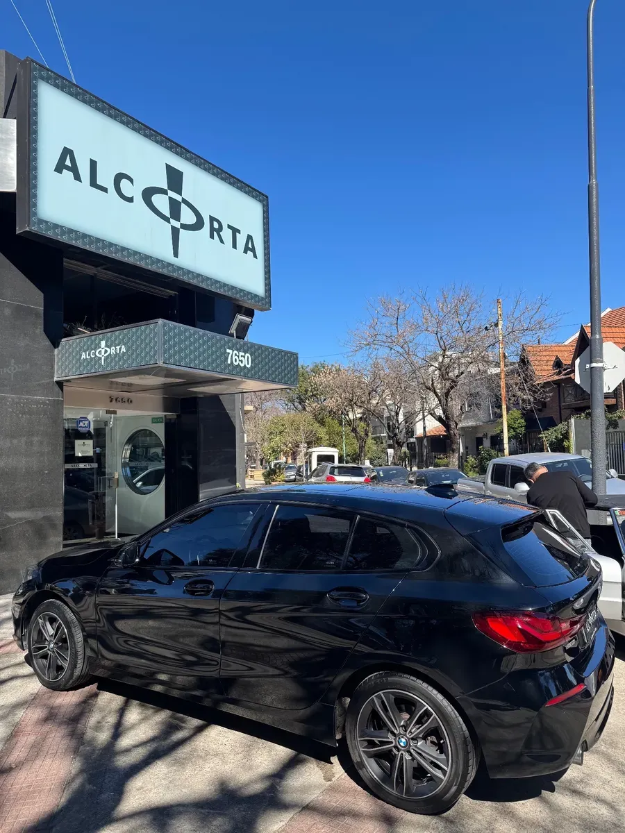 Mira esta publicación de BMW Serie 1 2020 en Motordil