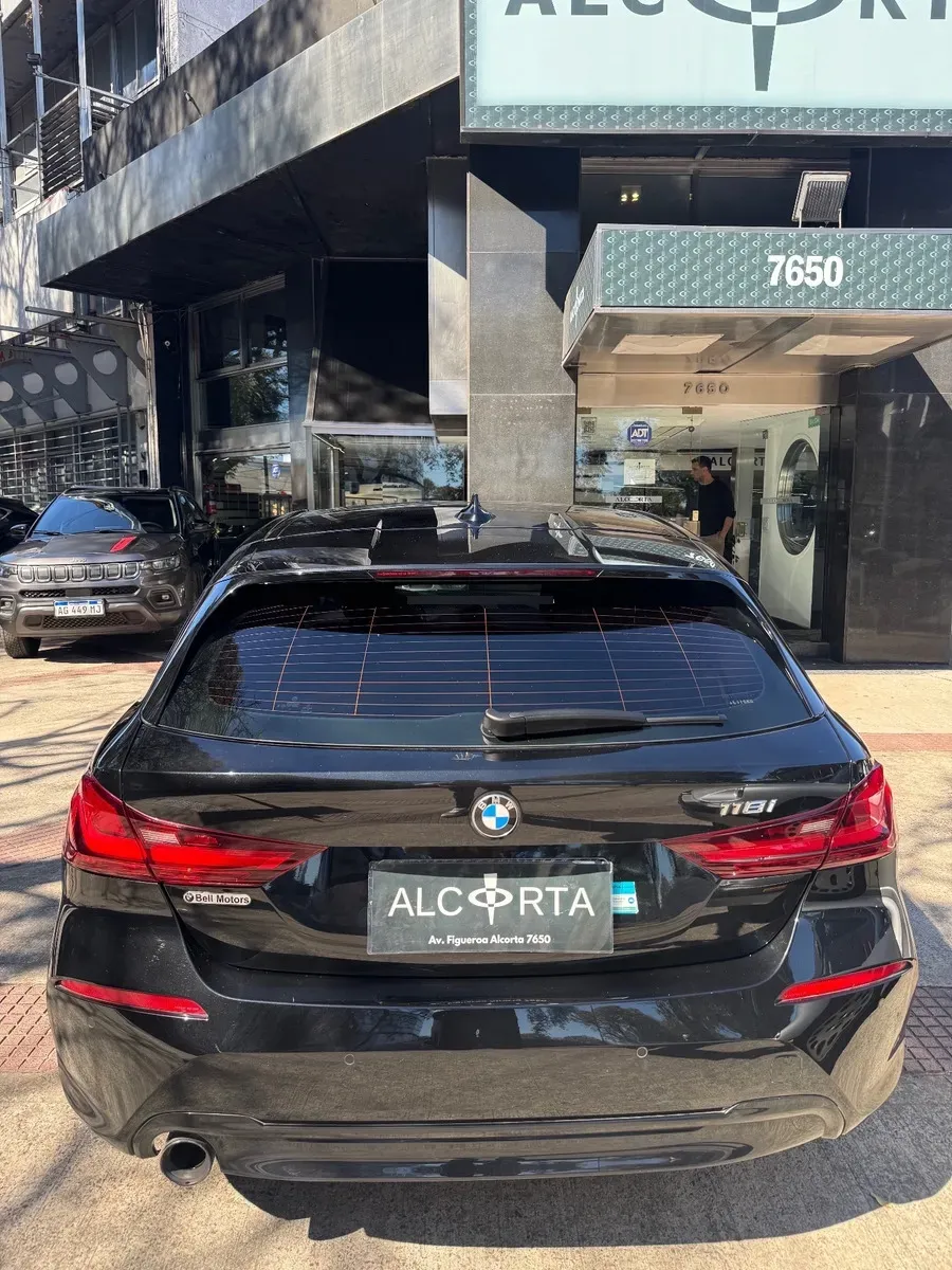 Mira esta publicación de BMW Serie 1 2020 en Motordil