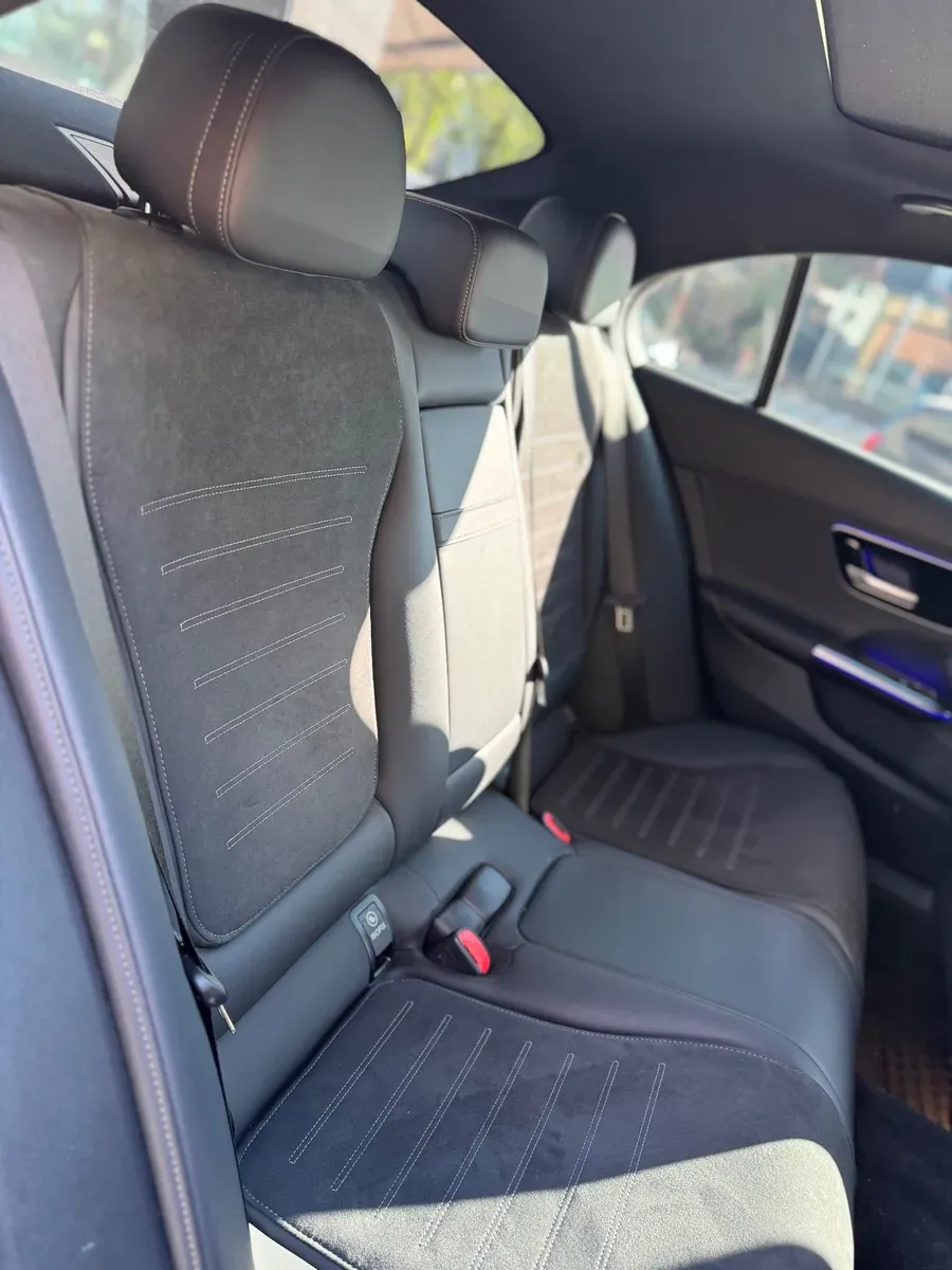 Mira esta publicación de Mercedes Benz Clase C 2024 en Motordil