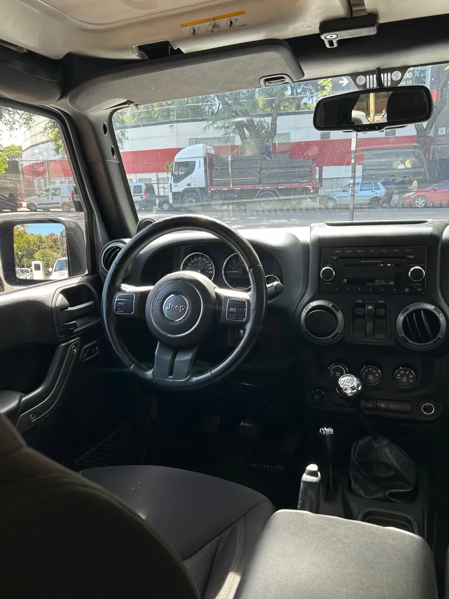 Mira esta publicación de Jeep Wrangler 2014 en Motordil