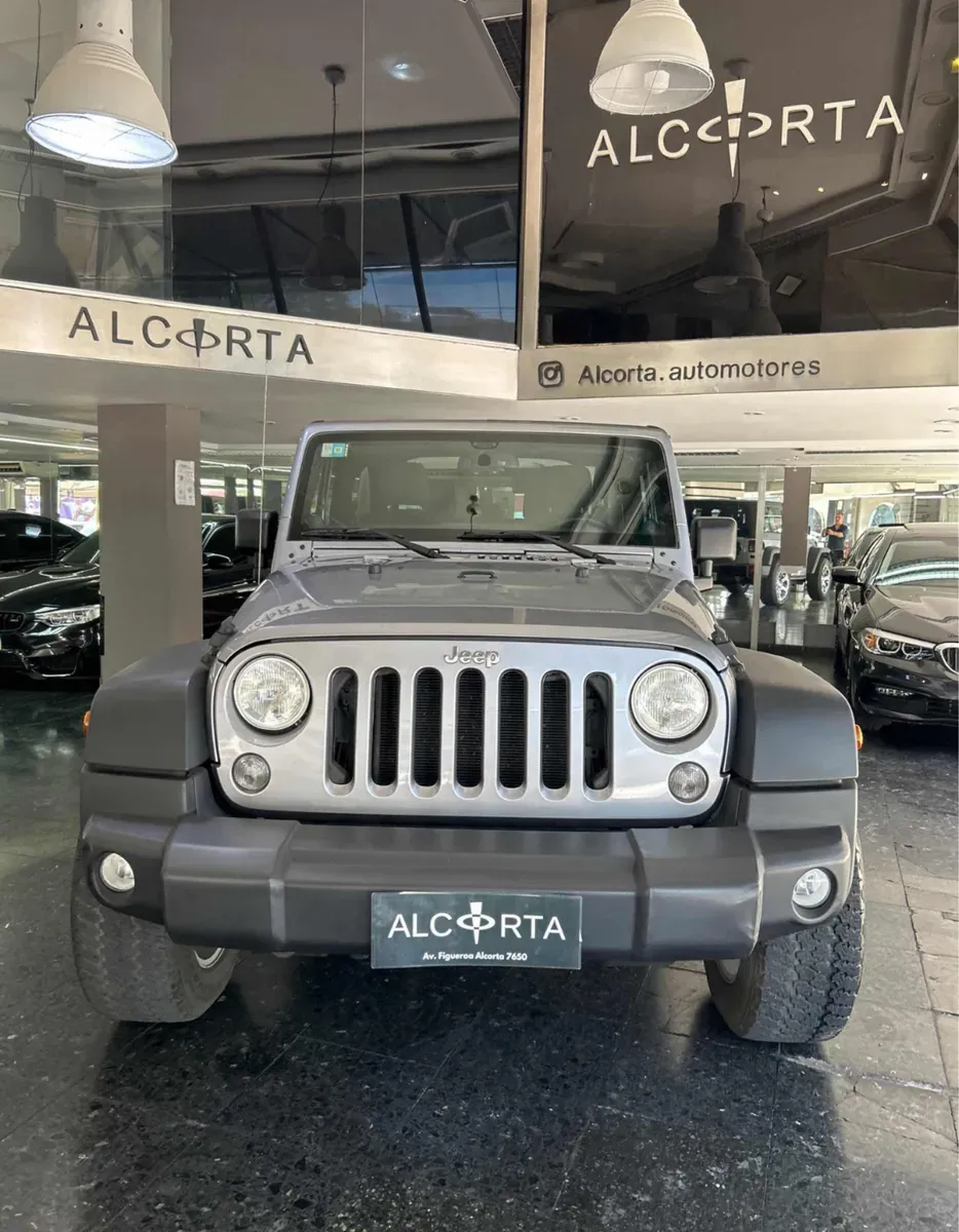 Mirá esta publicación de Jeep Wrangler