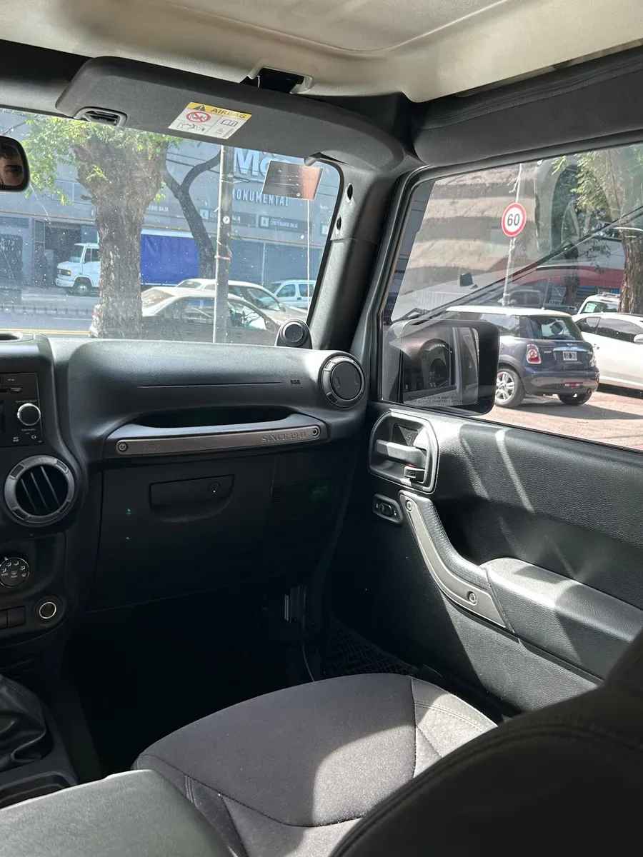 Mira esta publicación de Jeep Wrangler 2014 en Motordil