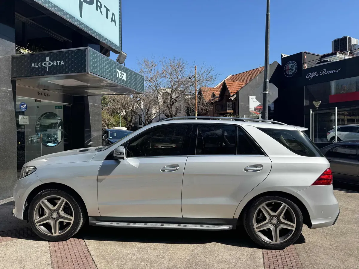 Mira esta publicación de Mercedes Benz GLE 2016 en Motordil