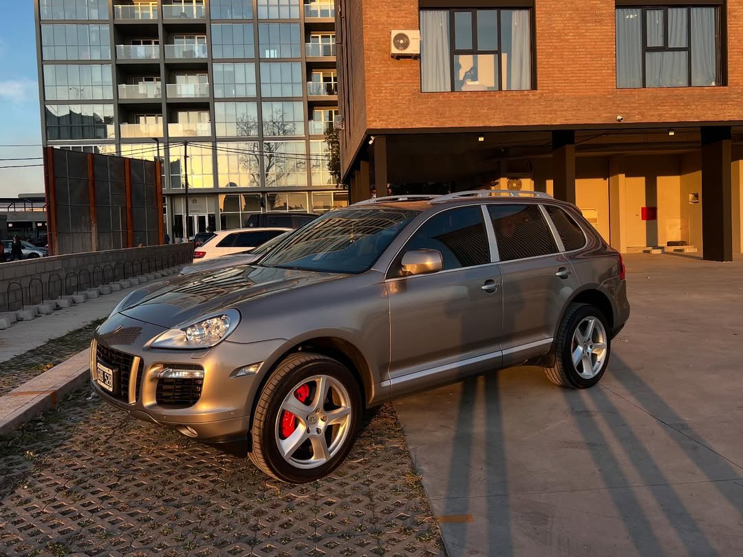 Mira esta publicación de Porsche Cayenne 2007 en Motordil