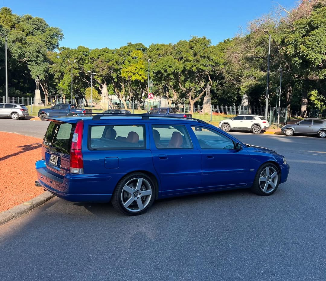 Mira esta publicación de Volvo V 70 2020 en Motordil