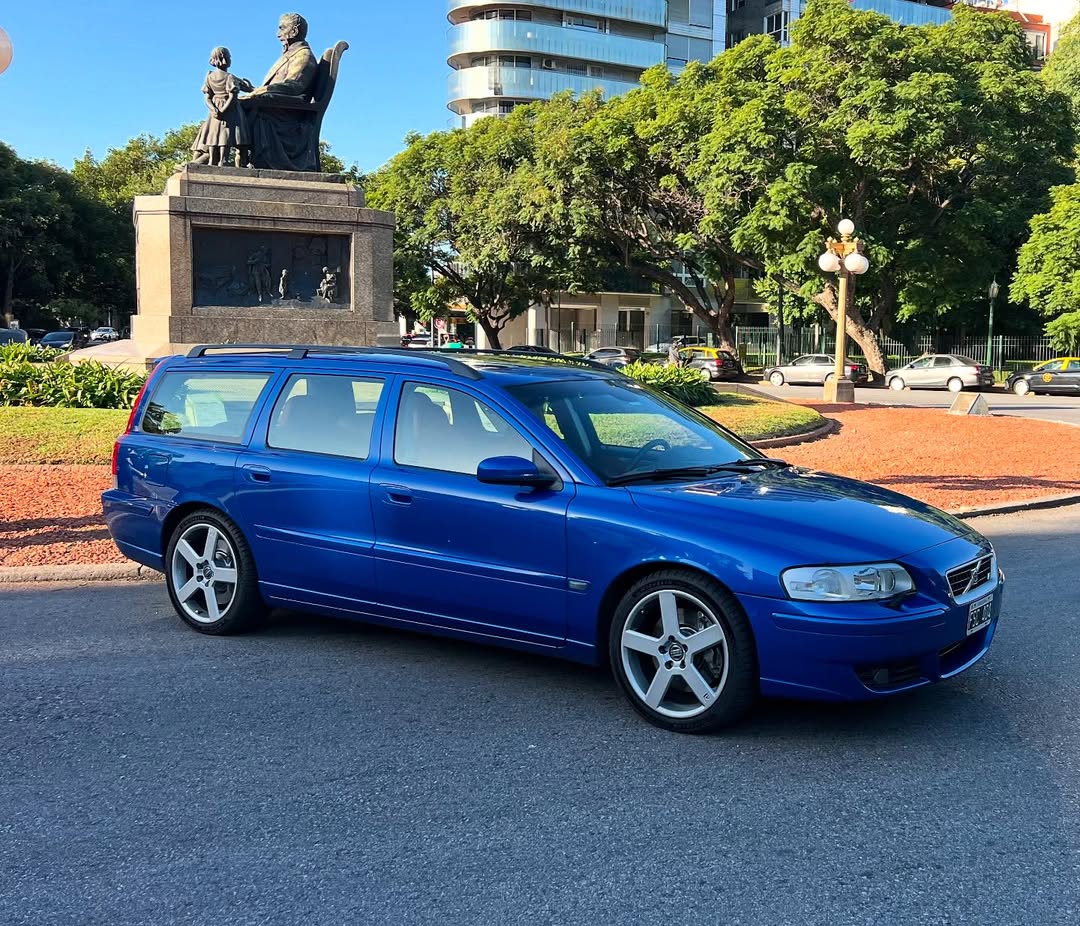 Mira esta publicación de Volvo V 70 2020 en Motordil