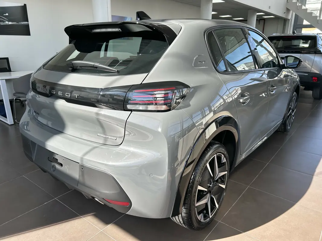Mira esta publicación de Peugeot 208 2025 en Motordil