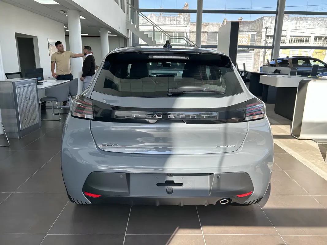 Mira esta publicación de Peugeot 208 2025 en Motordil
