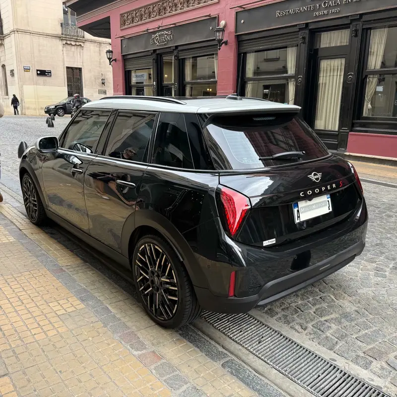 Mira esta publicación de Mini Cooper 2025 en Motordil
