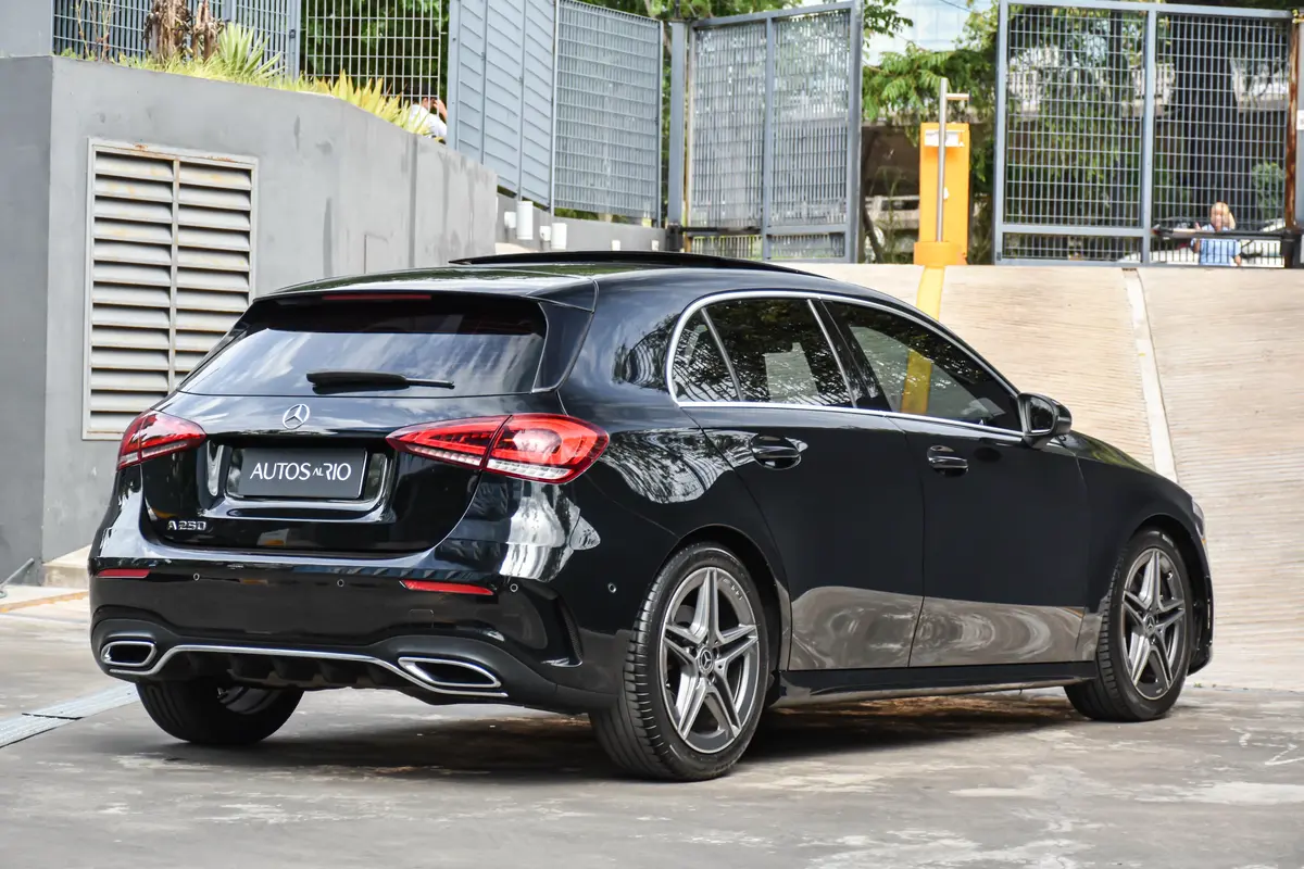 Mira esta publicación de Mercedes Benz Clase A 2020 en Motordil