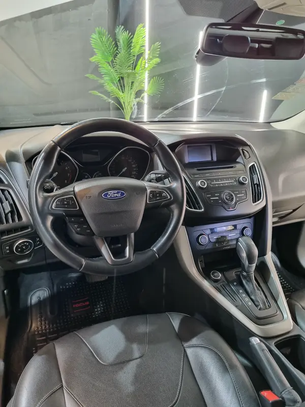 Mira esta publicación de Ford Focus 2015 en Motordil