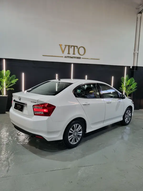 Mira esta publicación de Honda City 2015 en Motordil