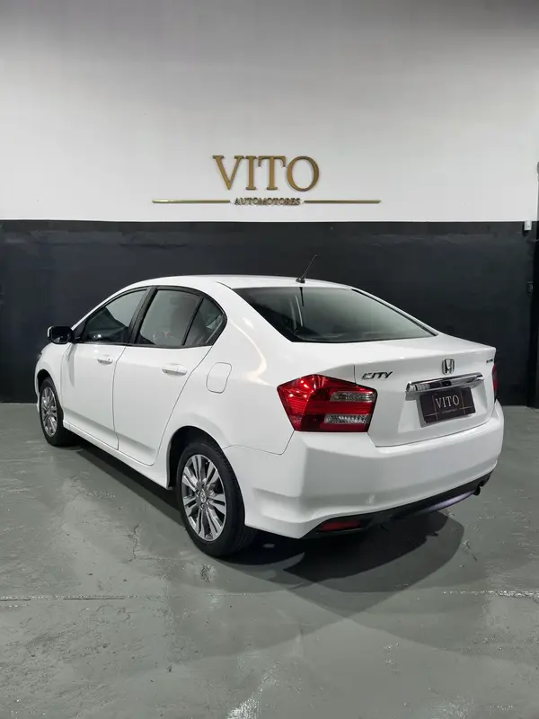 Mira esta publicación de Honda City 2015 en Motordil