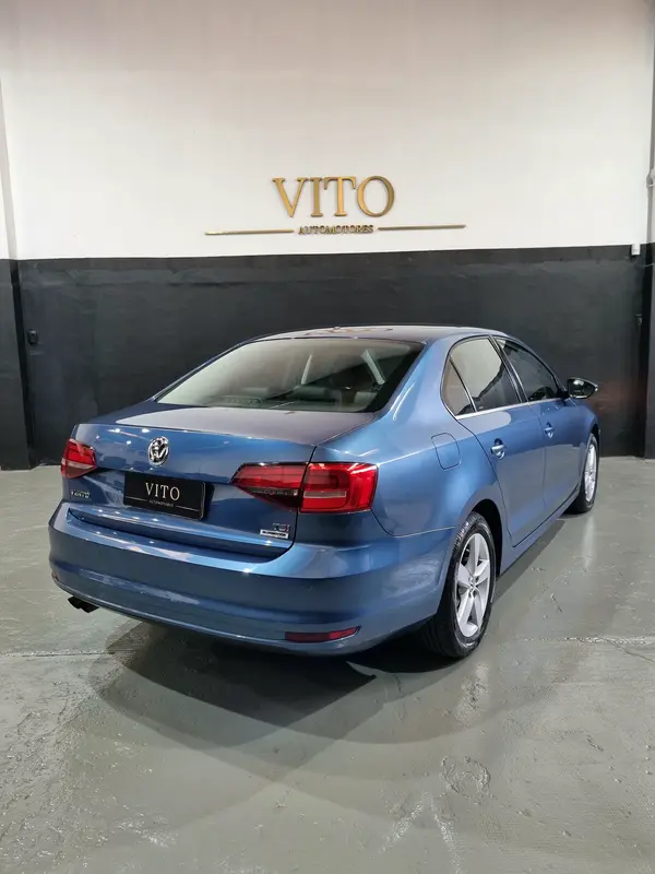 Mira esta publicación de Volkswagen Vento 2017 en Motordil