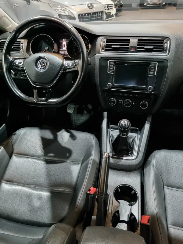 Mira esta publicación de Volkswagen Vento 2017 en Motordil