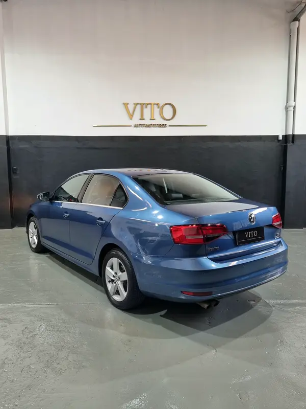 Mira esta publicación de Volkswagen Vento 2017 en Motordil