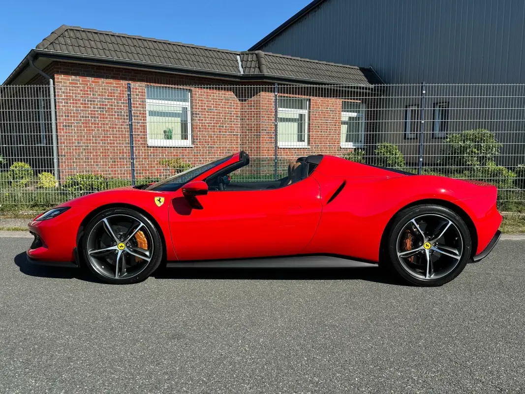 Mira esta publicación de Ferrari 296 2025 en Motordil