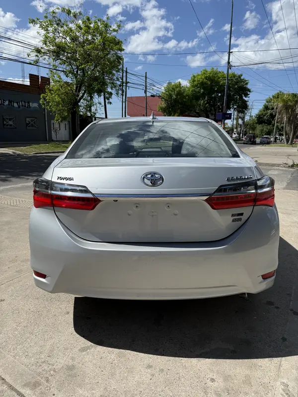 Mira esta publicación de Toyota Corolla 2017 en Motordil