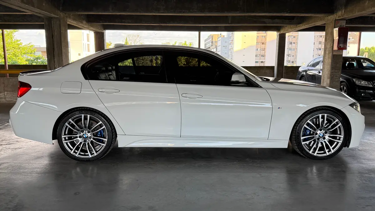 Mira esta publicación de BMW Serie 3 2014 en Motordil