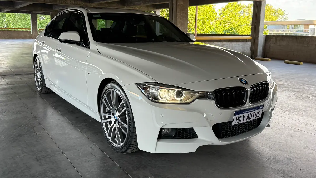 Mira esta publicación de BMW Serie 3 2014 en Motordil