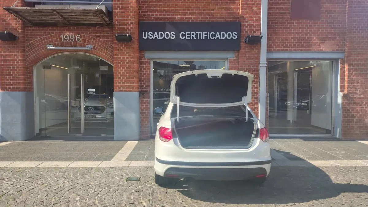 Mira esta publicación de Citroen C 4 Lounge 2013 en Motordil