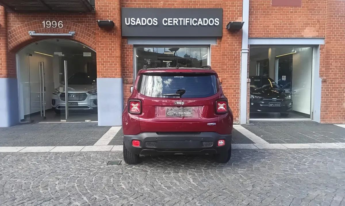 Mirá esta publicación de Jeep Renegade