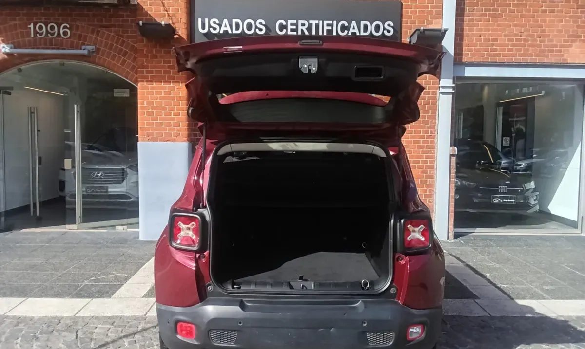 Mirá esta publicación de Jeep Renegade