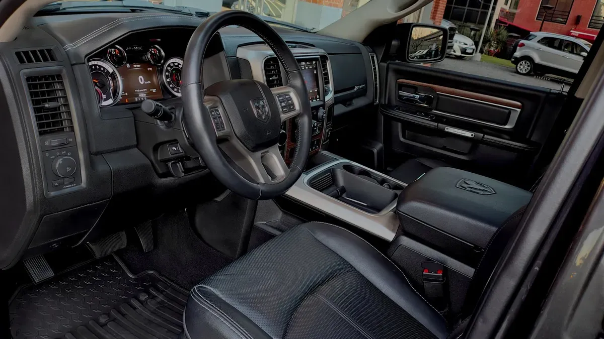 Mira esta publicación de RAM 1500 2023 en Motordil