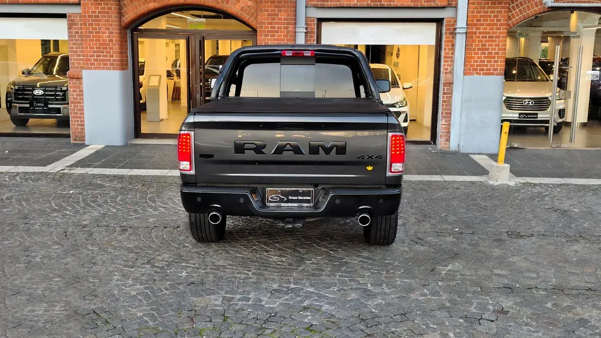 Mira esta publicación de RAM 1500 2023 en Motordil