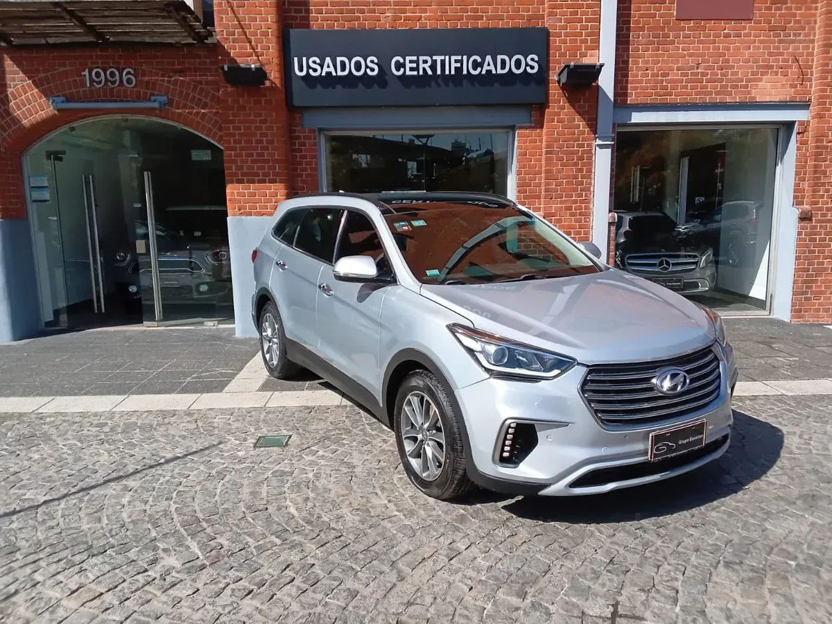 Mira esta publicación de Hyundai Grand Santa Fe 2018 en Motordil