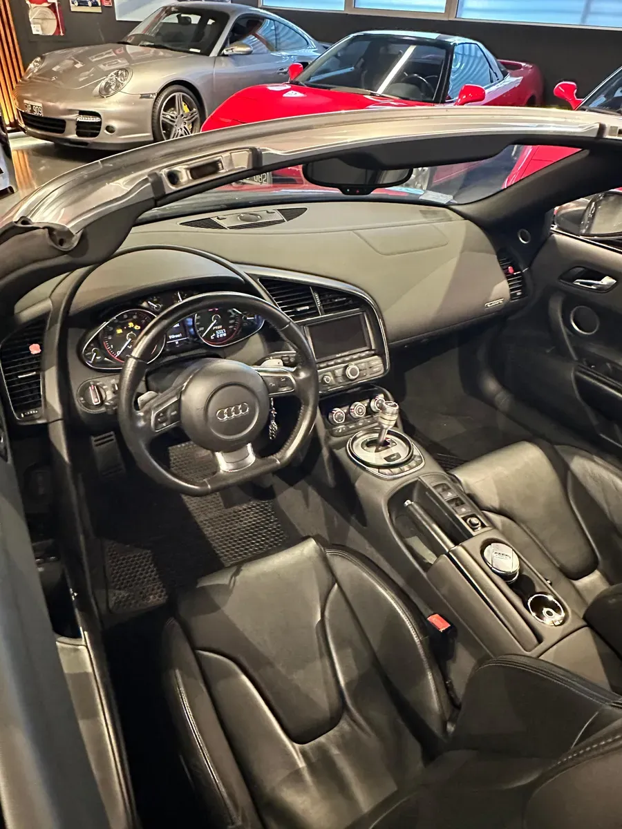 Mira esta publicación de Audi R8 2011 en Motordil