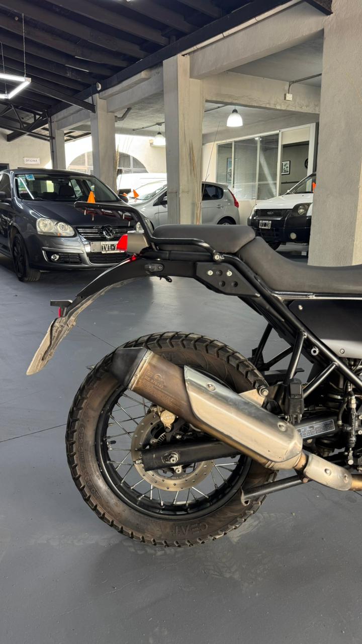 Mira esta publicación de Royal Enfield 410 2019 en Motordil