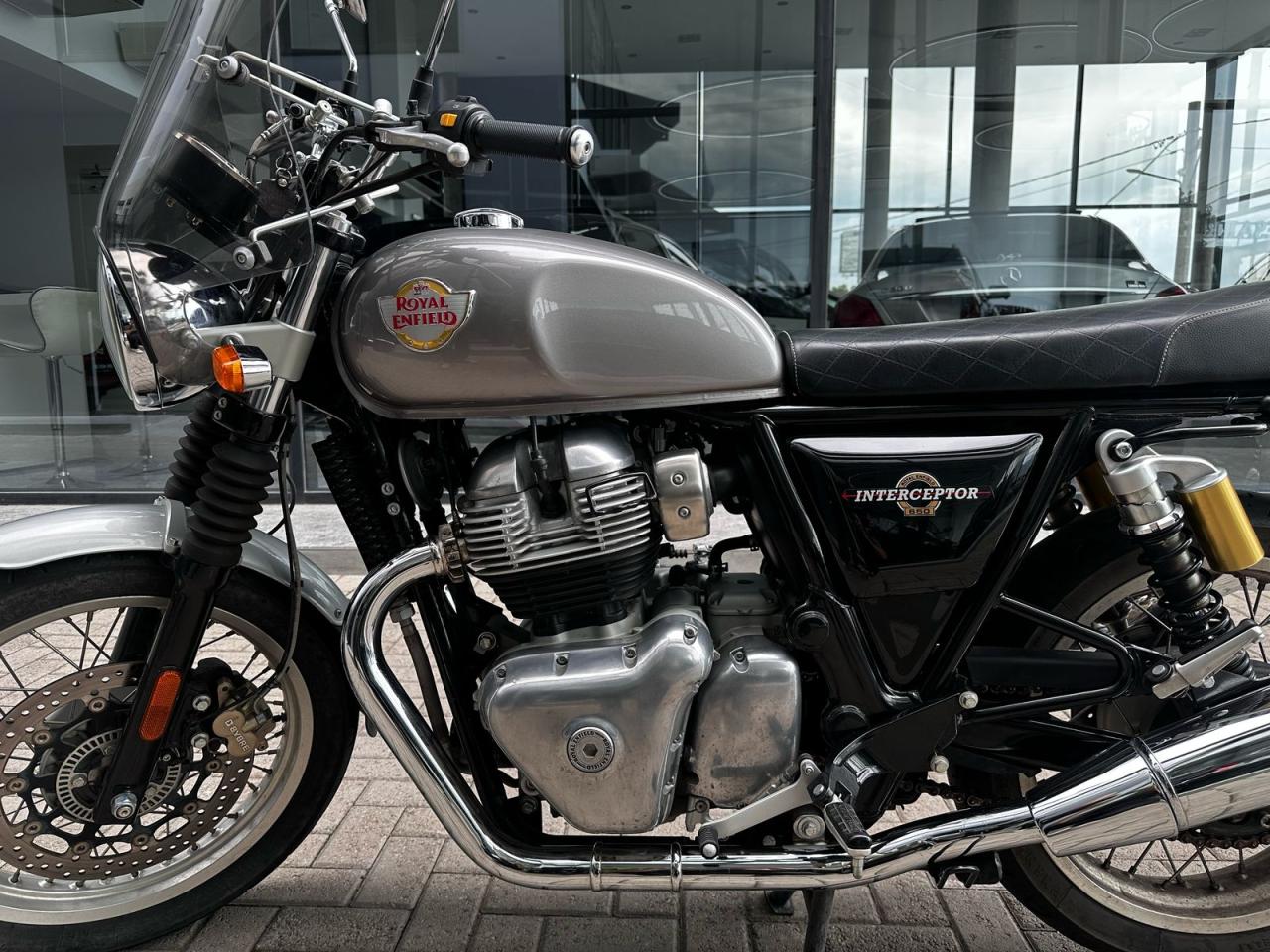 Mira esta publicación de Royal Enfield 650 Interceptor 2021 en Motordil