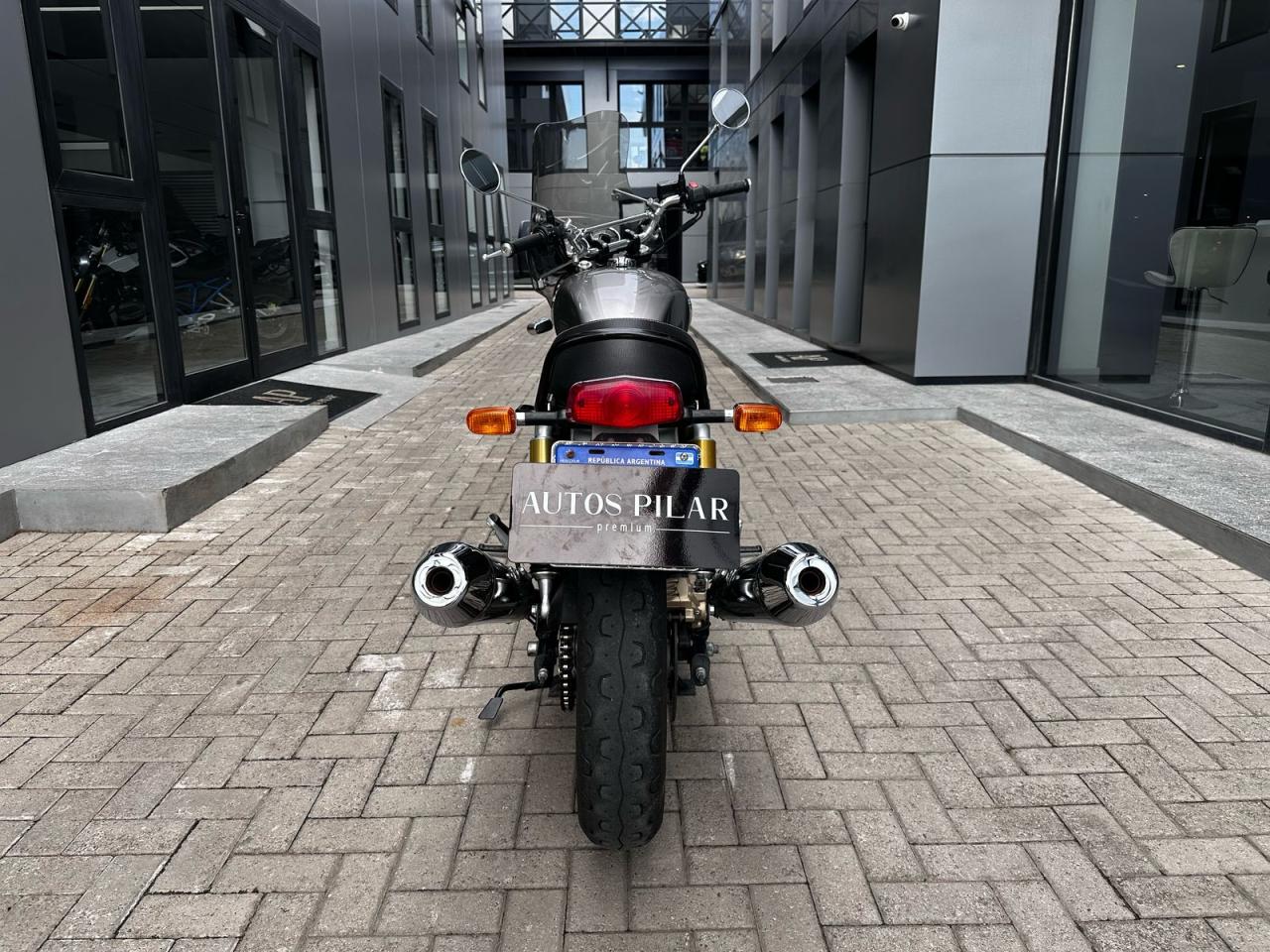 Mira esta publicación de Royal Enfield 650 Interceptor 2021 en Motordil