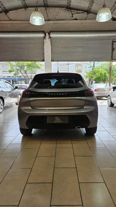 Mira esta publicación de Peugeot 208 2023 en Motordil