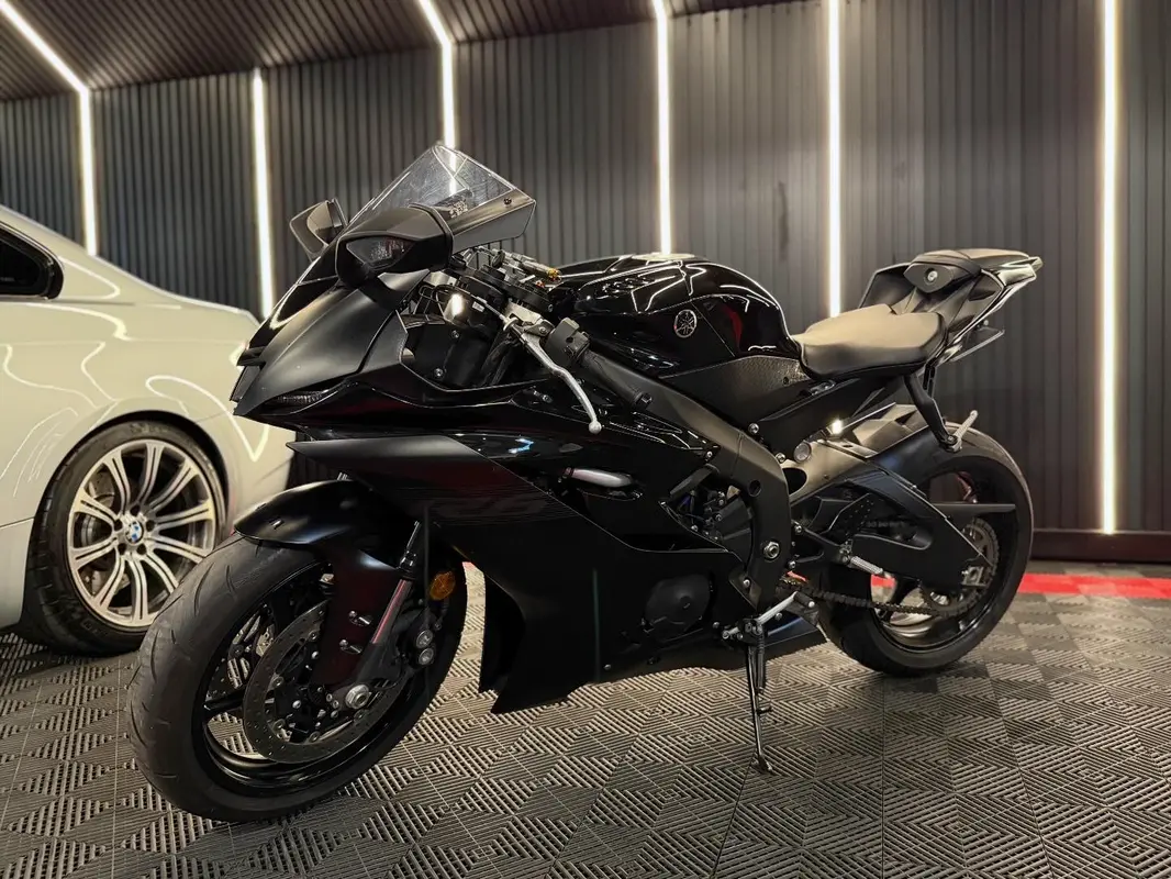 Mira esta publicación de Yamaha 600 Yzf R 6 2022 en Motordil