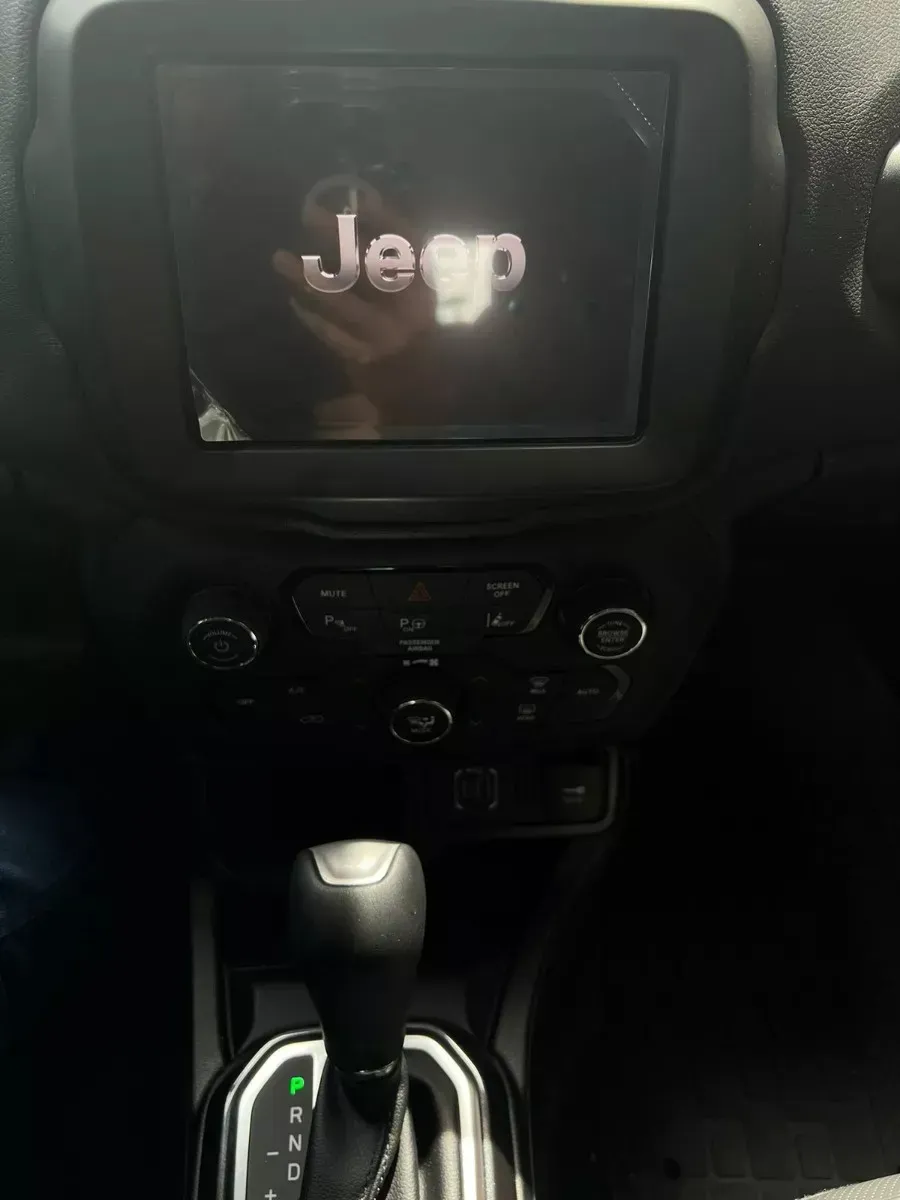 Mirá esta publicación de Jeep Renegade