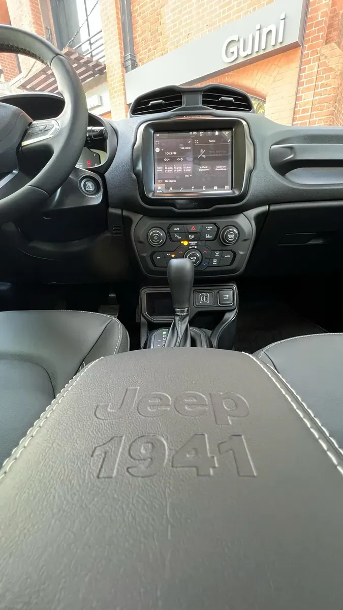 Mirá esta publicación de Jeep Renegade