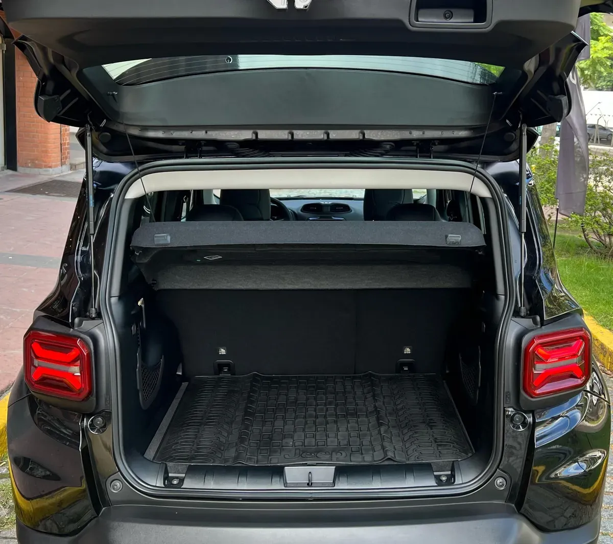 Mirá esta publicación de Jeep Renegade